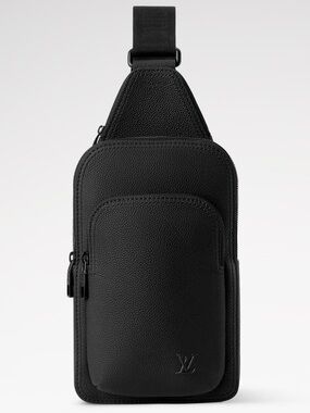 Louis Vuitton Avenue Slingbag PM - opened but never used